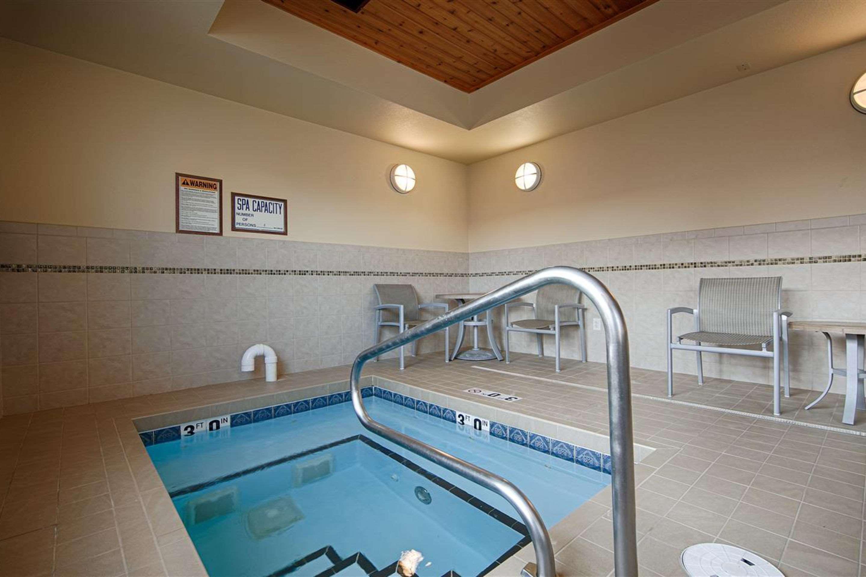Heritage Hotel And Suites Dickinson Instalações foto