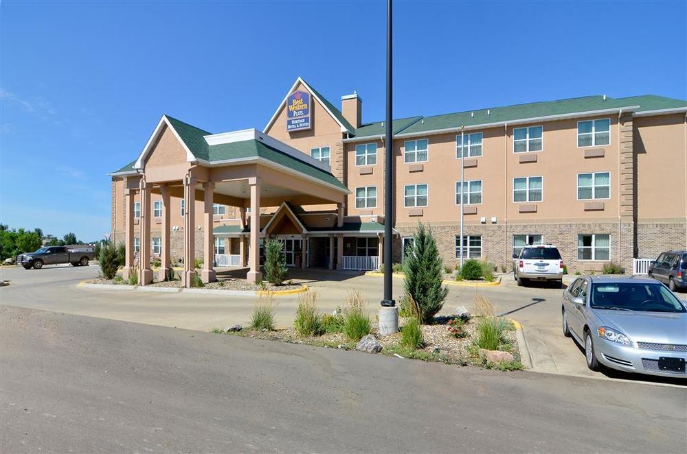 Heritage Hotel And Suites Dickinson Exterior foto