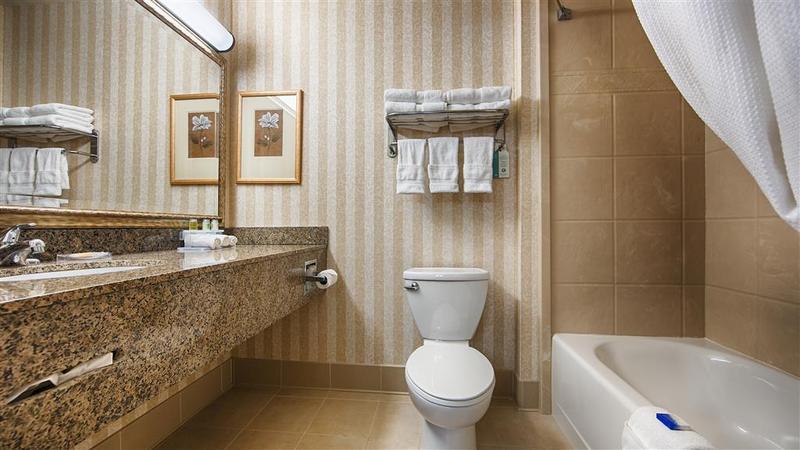 Heritage Hotel And Suites Dickinson Quarto foto